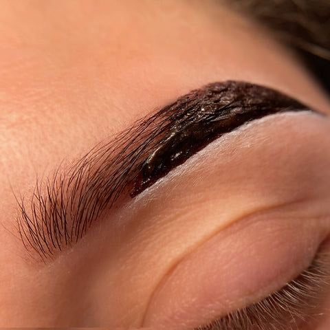 Can You Use Henna on Sparse Brows?